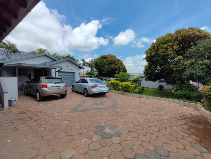 3 Bedroom Property for Sale in Kharwastan KwaZulu-Natal