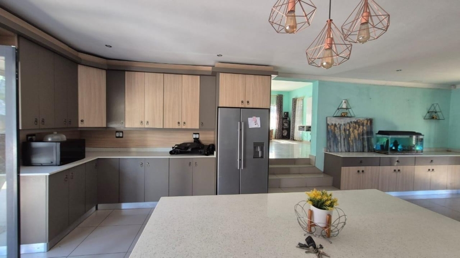 4 Bedroom Property for Sale in Escombe KwaZulu-Natal