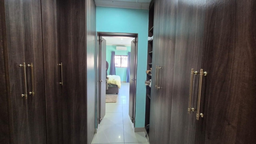 4 Bedroom Property for Sale in Escombe KwaZulu-Natal