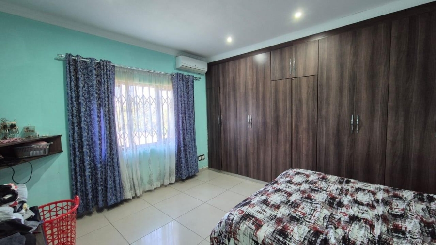 4 Bedroom Property for Sale in Escombe KwaZulu-Natal
