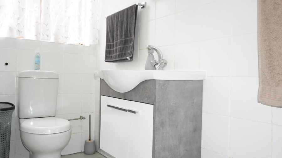 5 Bedroom Property for Sale in Malvern KwaZulu-Natal