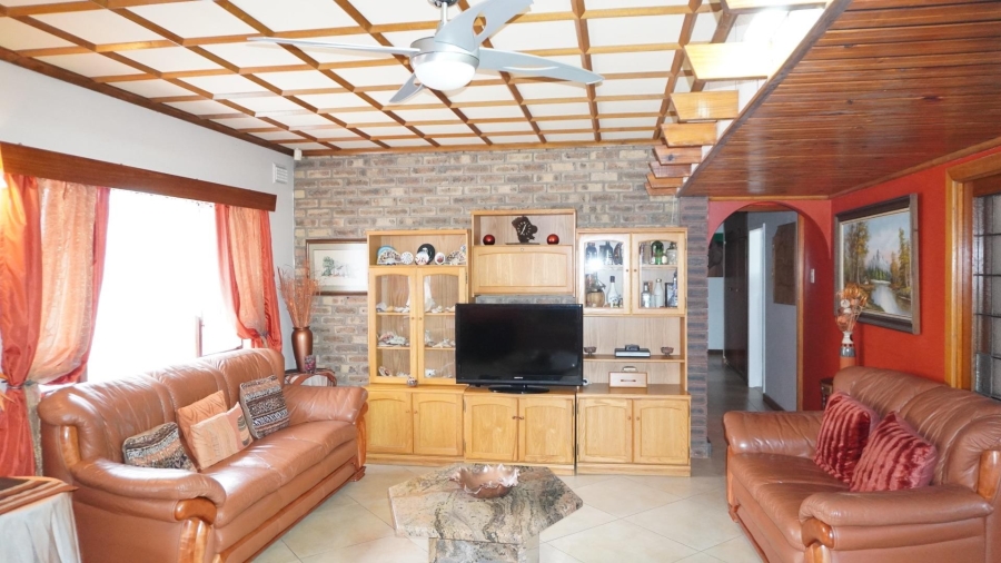 5 Bedroom Property for Sale in Malvern KwaZulu-Natal