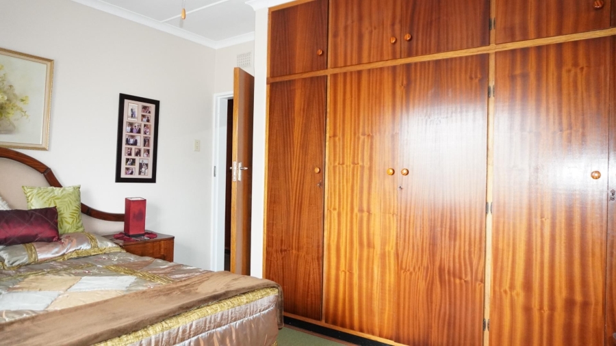 5 Bedroom Property for Sale in Malvern KwaZulu-Natal