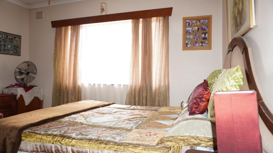 5 Bedroom Property for Sale in Malvern KwaZulu-Natal