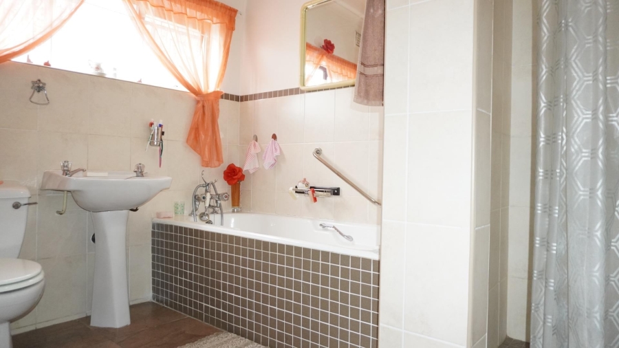5 Bedroom Property for Sale in Malvern KwaZulu-Natal