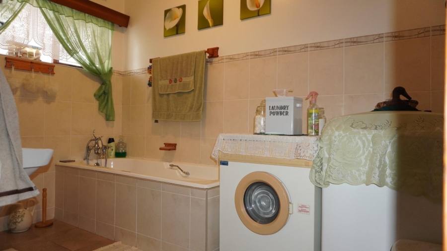 5 Bedroom Property for Sale in Malvern KwaZulu-Natal