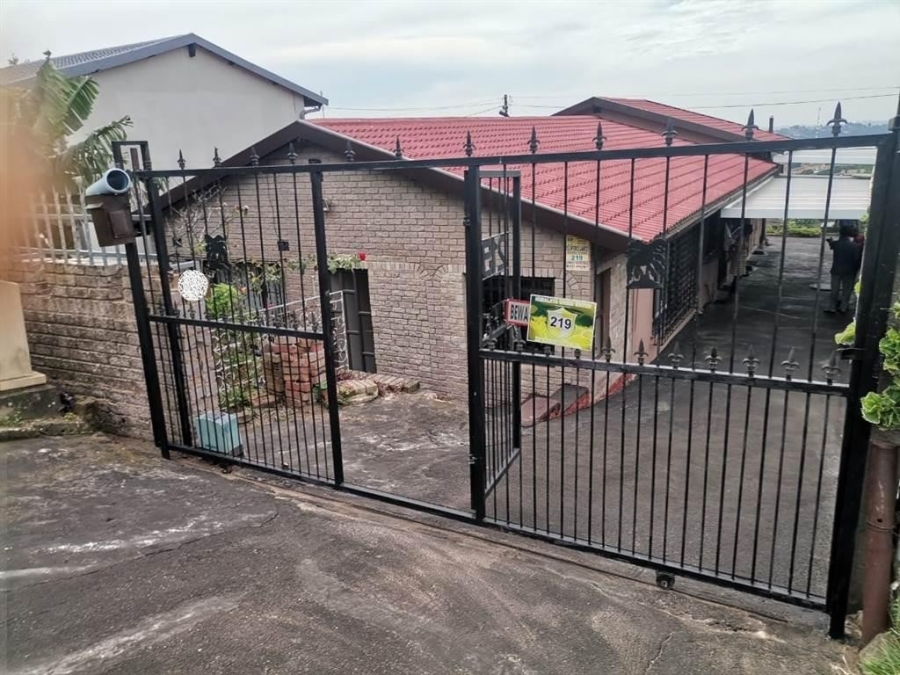 4 Bedroom Property for Sale in Shallcross KwaZulu-Natal