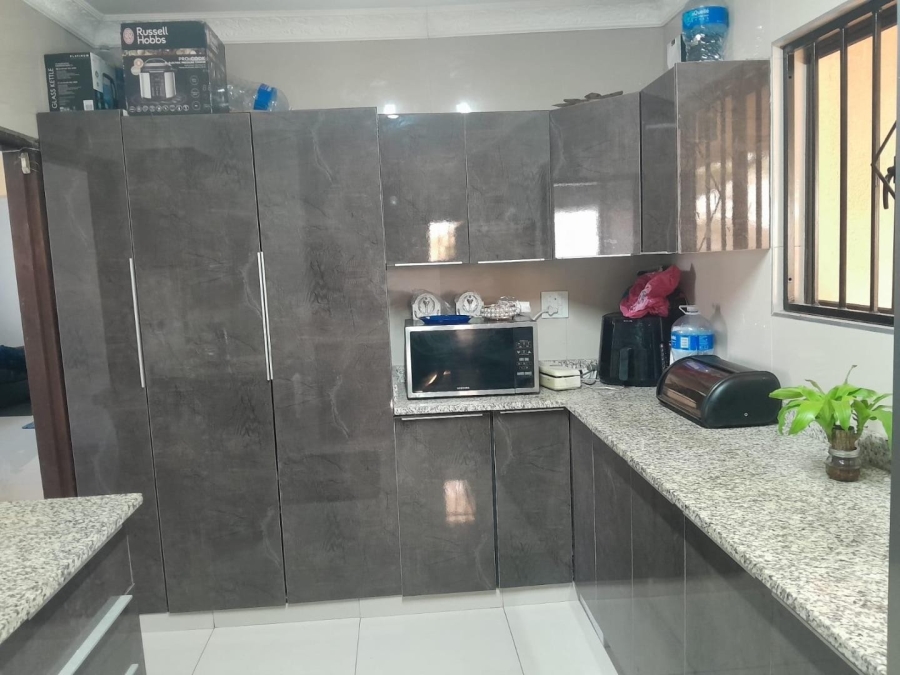 3 Bedroom Property for Sale in Burlington Heights KwaZulu-Natal
