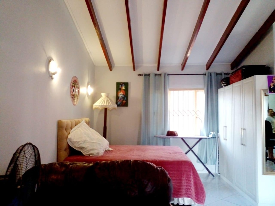 5 Bedroom Property for Sale in Malvern KwaZulu-Natal