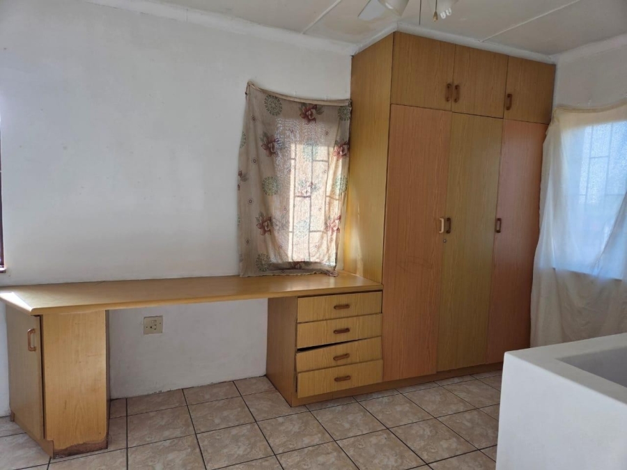 5 Bedroom Property for Sale in Malvern KwaZulu-Natal