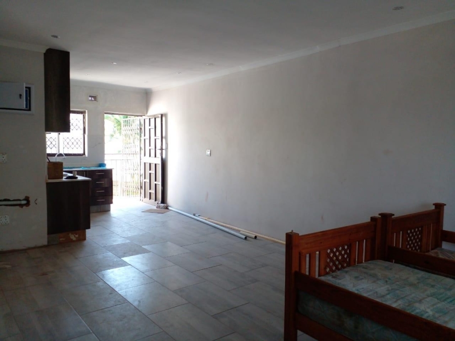 To Let Commercial Property for Rent in Malvern KwaZulu-Natal