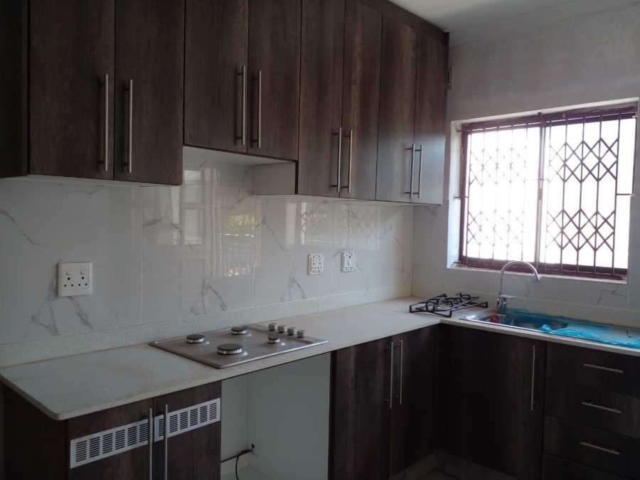 To Let Commercial Property for Rent in Malvern KwaZulu-Natal