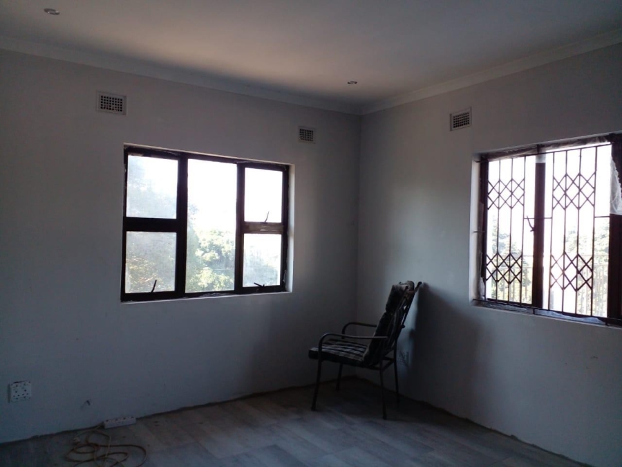 To Let Commercial Property for Rent in Malvern KwaZulu-Natal
