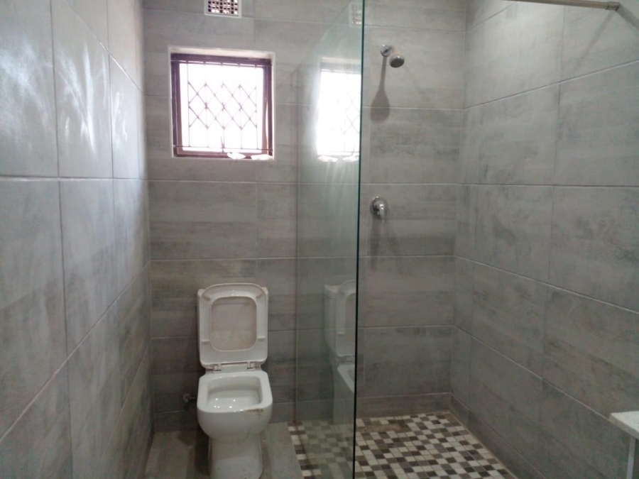 To Let Commercial Property for Rent in Malvern KwaZulu-Natal