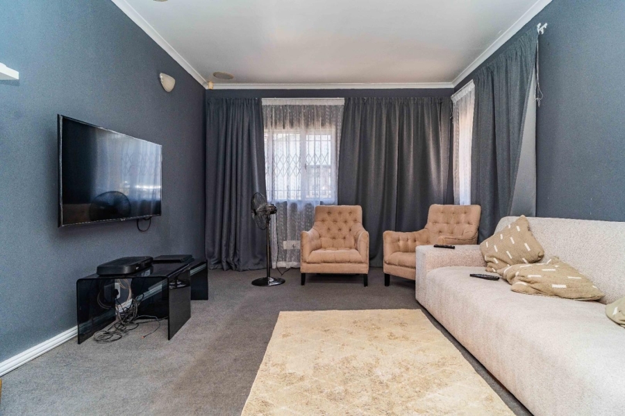 6 Bedroom Property for Sale in Escombe KwaZulu-Natal