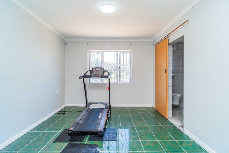 6 Bedroom Property for Sale in Escombe KwaZulu-Natal