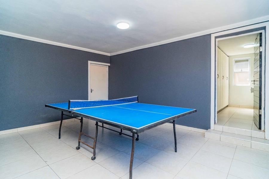 6 Bedroom Property for Sale in Escombe KwaZulu-Natal