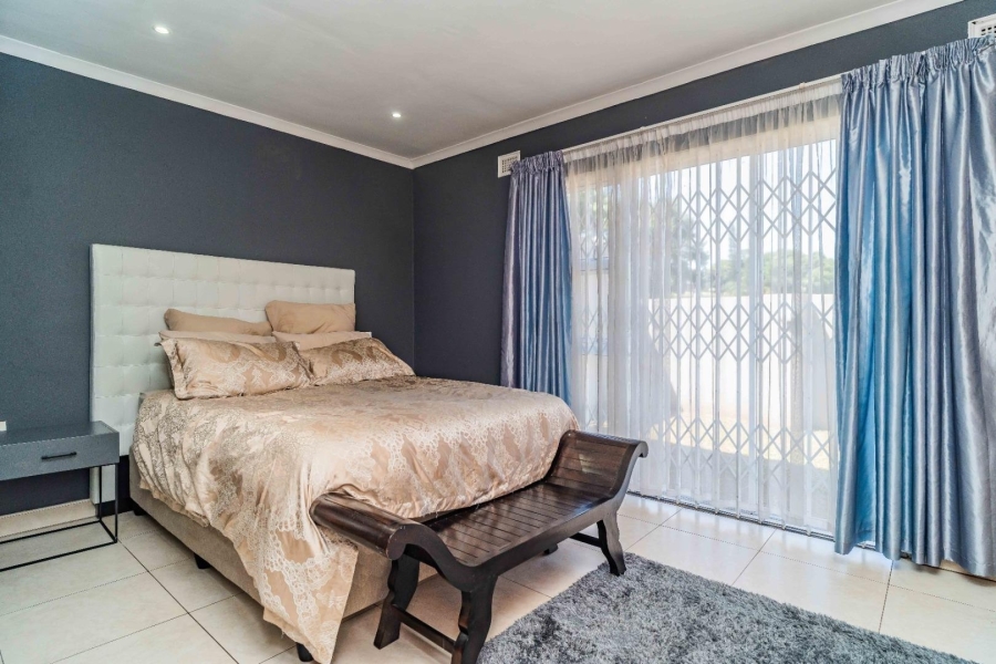 6 Bedroom Property for Sale in Escombe KwaZulu-Natal