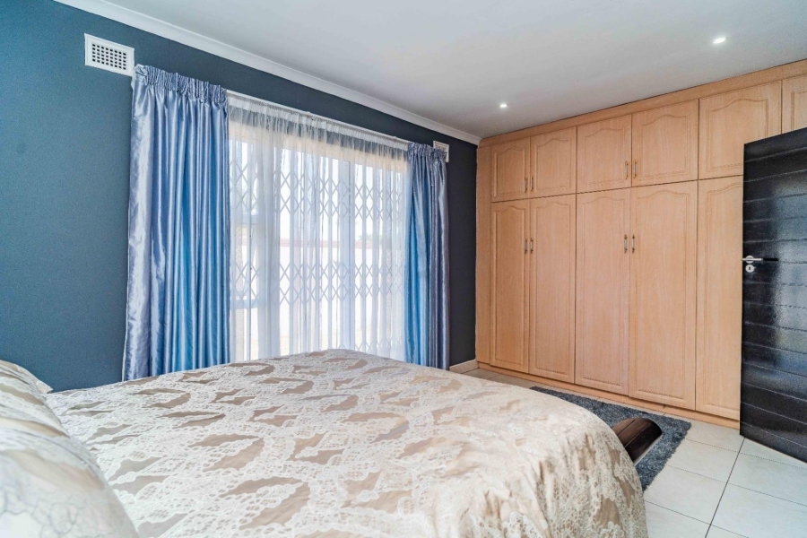 6 Bedroom Property for Sale in Escombe KwaZulu-Natal