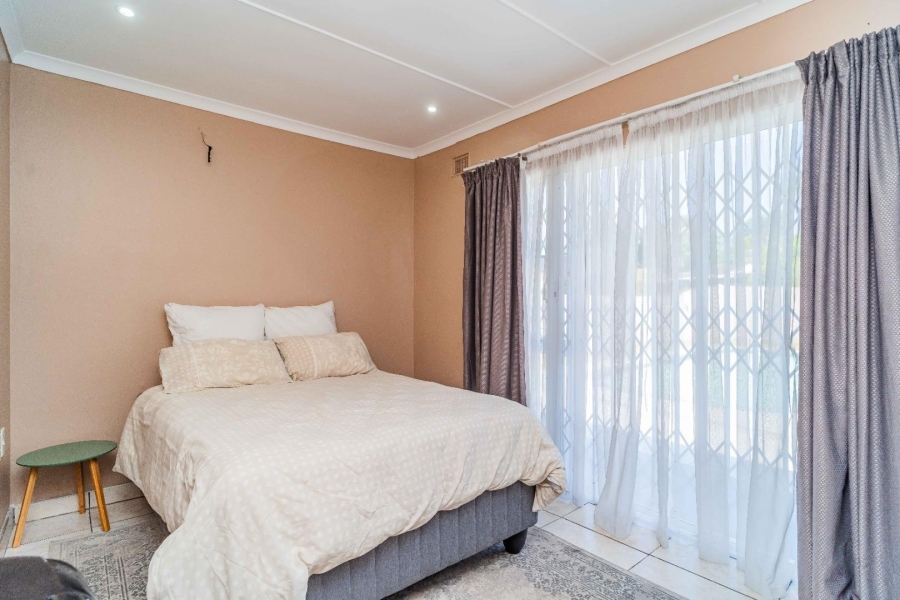 6 Bedroom Property for Sale in Escombe KwaZulu-Natal