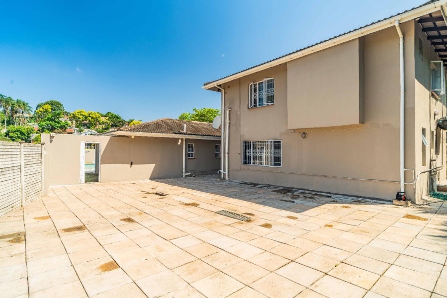 6 Bedroom Property for Sale in Escombe KwaZulu-Natal