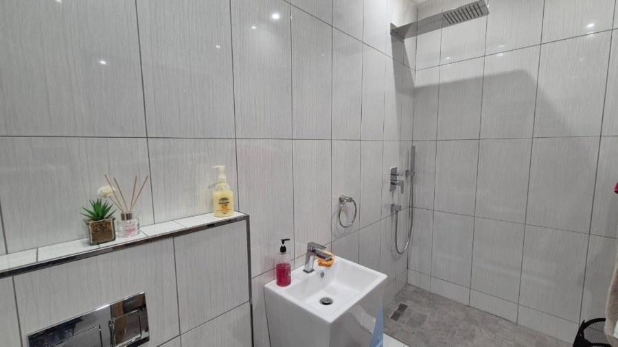3 Bedroom Property for Sale in Escombe KwaZulu-Natal