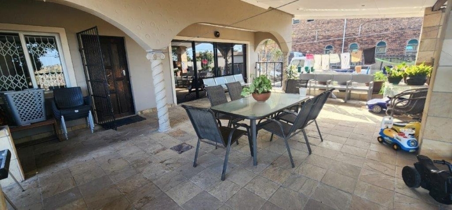 4 Bedroom Property for Sale in Silverglen KwaZulu-Natal