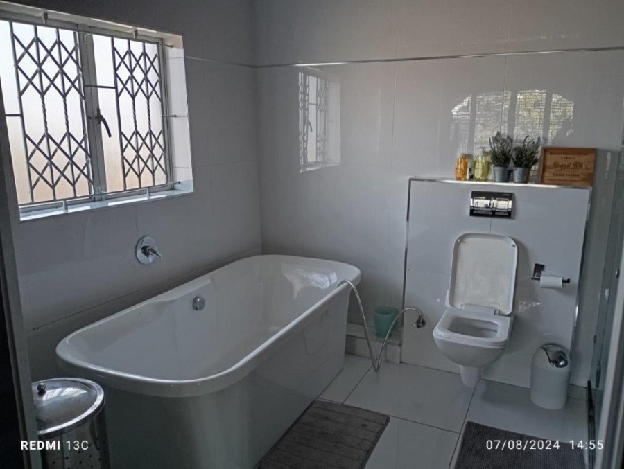 4 Bedroom Property for Sale in Silverglen KwaZulu-Natal