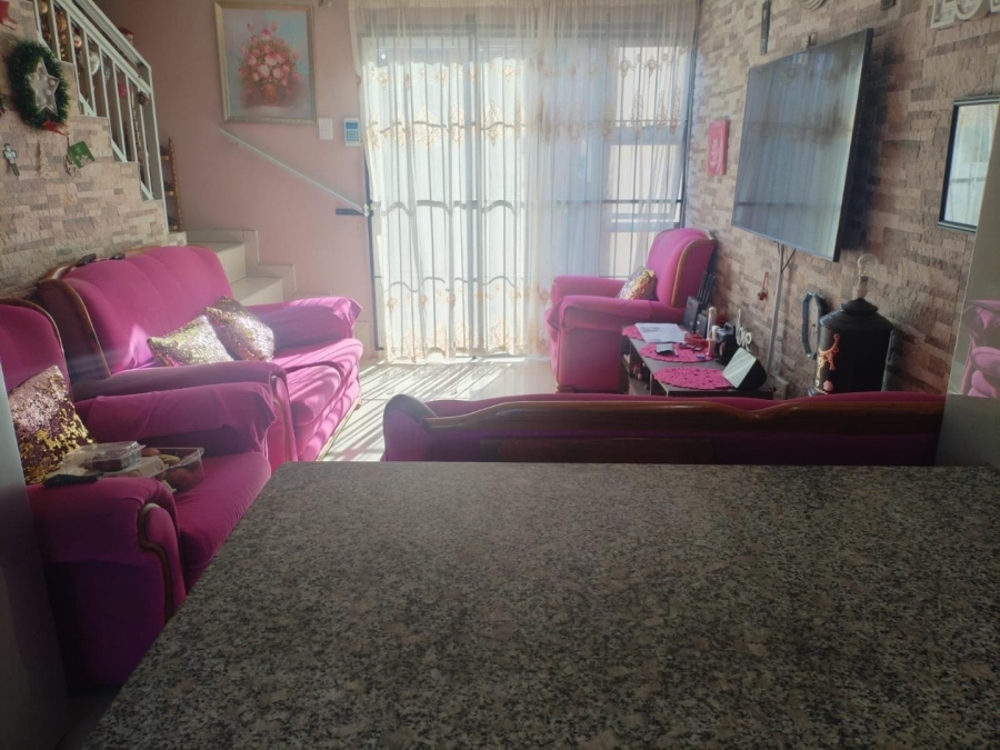 2 Bedroom Property for Sale in Shallcross KwaZulu-Natal