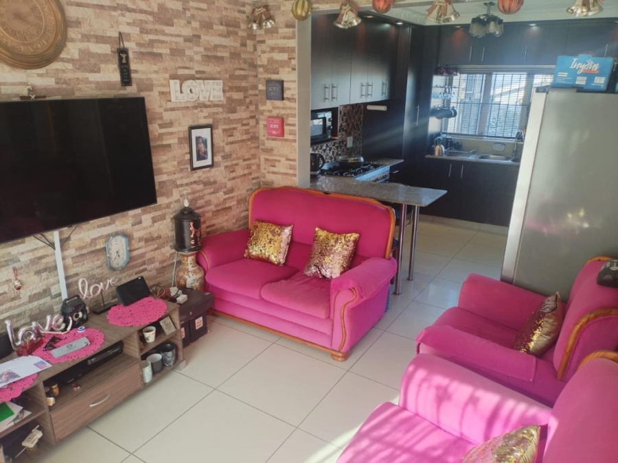 2 Bedroom Property for Sale in Shallcross KwaZulu-Natal