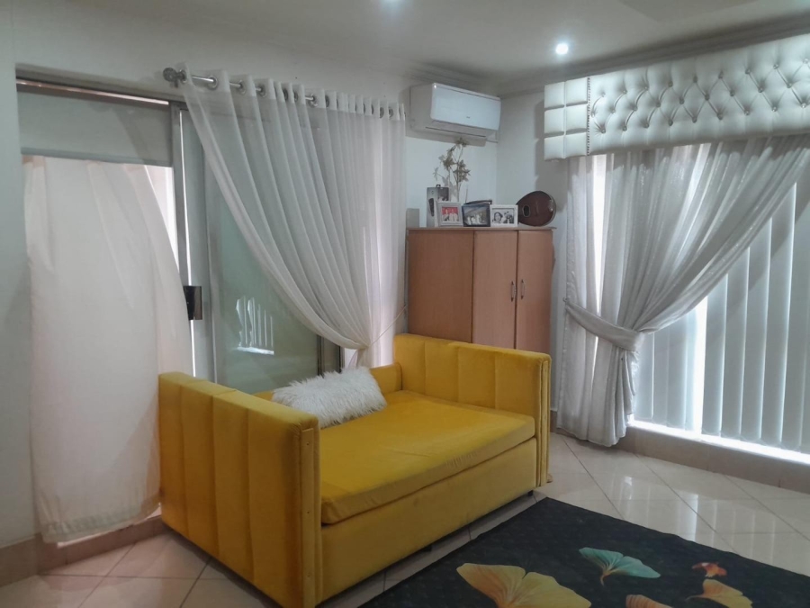 4 Bedroom Property for Sale in Silverglen KwaZulu-Natal