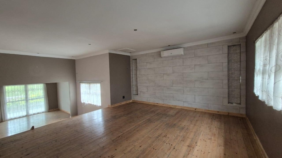 4 Bedroom Property for Sale in Escombe KwaZulu-Natal