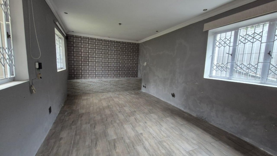 4 Bedroom Property for Sale in Escombe KwaZulu-Natal