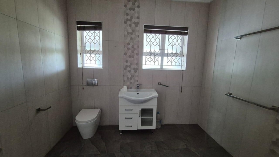 4 Bedroom Property for Sale in Escombe KwaZulu-Natal