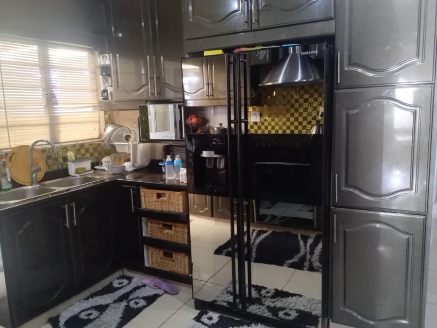 3 Bedroom Property for Sale in Savannah Park KwaZulu-Natal