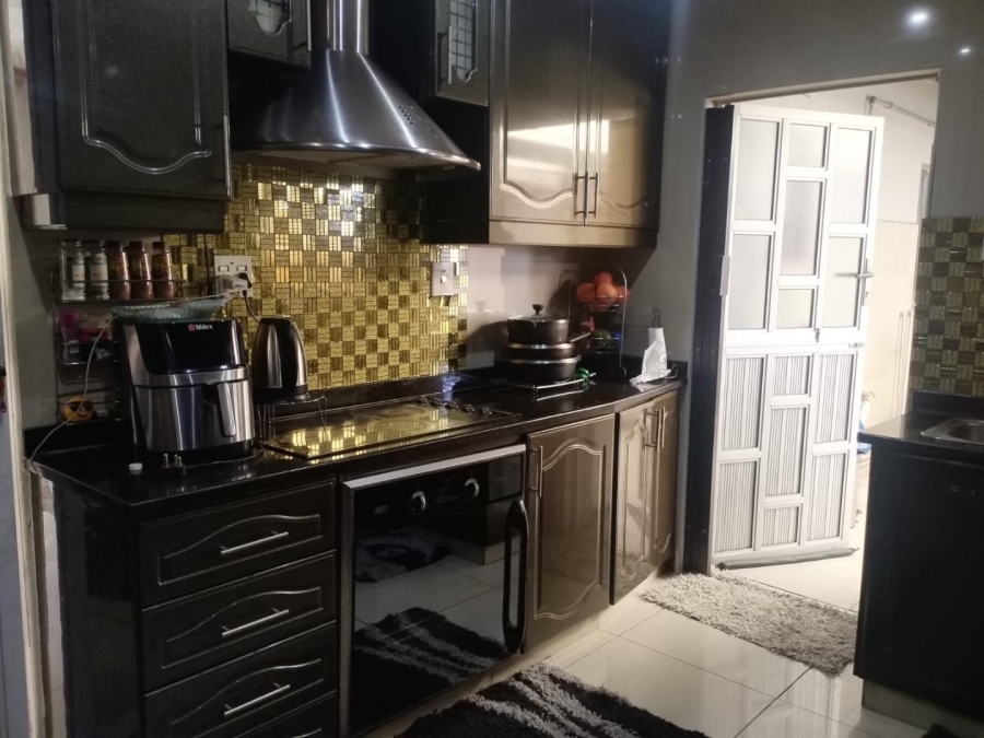 3 Bedroom Property for Sale in Savannah Park KwaZulu-Natal
