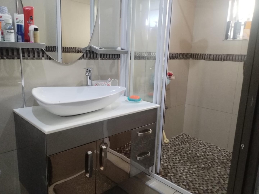 3 Bedroom Property for Sale in Savannah Park KwaZulu-Natal