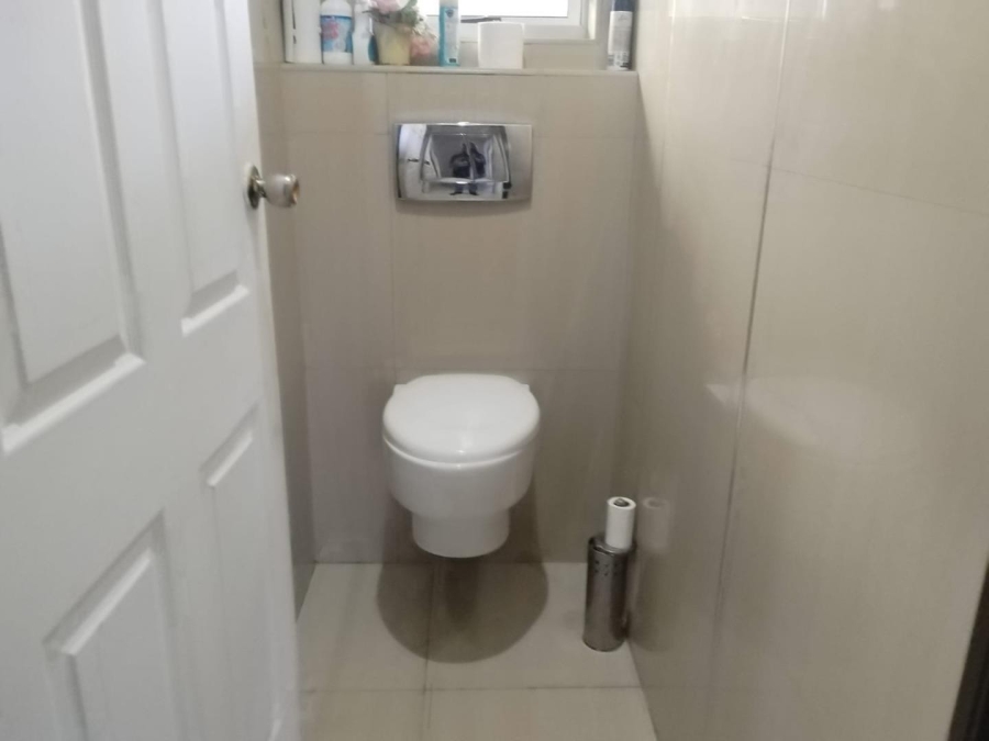 3 Bedroom Property for Sale in Savannah Park KwaZulu-Natal