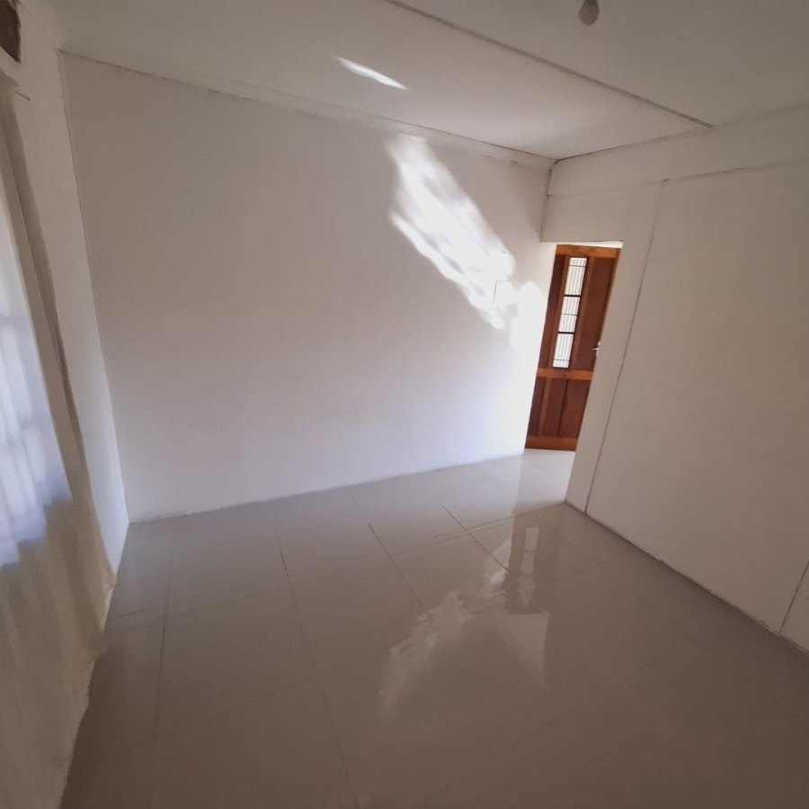 To Let 2 Bedroom Property for Rent in Havenside KwaZulu-Natal