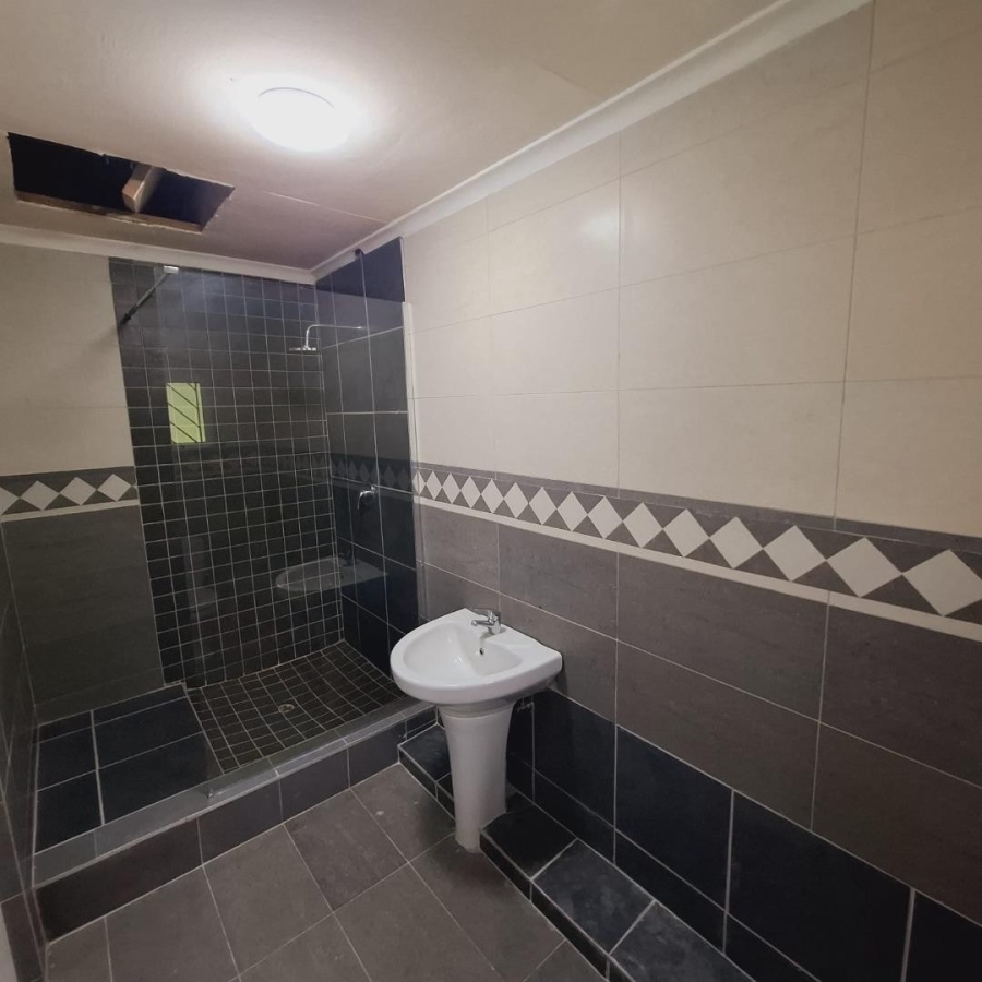 3 Bedroom Property for Sale in Silverglen KwaZulu-Natal