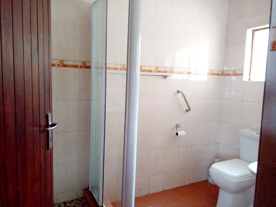 6 Bedroom Property for Sale in Escombe KwaZulu-Natal