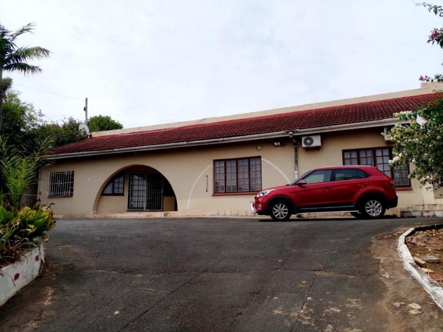 6 Bedroom Property for Sale in Escombe KwaZulu-Natal
