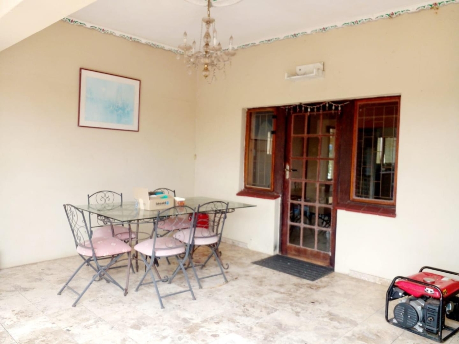 6 Bedroom Property for Sale in Escombe KwaZulu-Natal