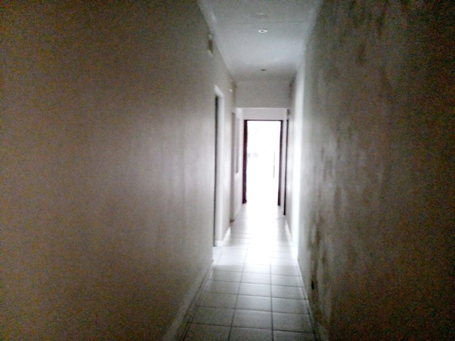 6 Bedroom Property for Sale in Escombe KwaZulu-Natal