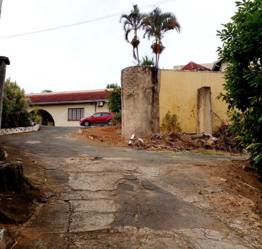 6 Bedroom Property for Sale in Escombe KwaZulu-Natal