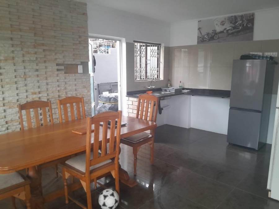 5 Bedroom Property for Sale in Bayview KwaZulu-Natal