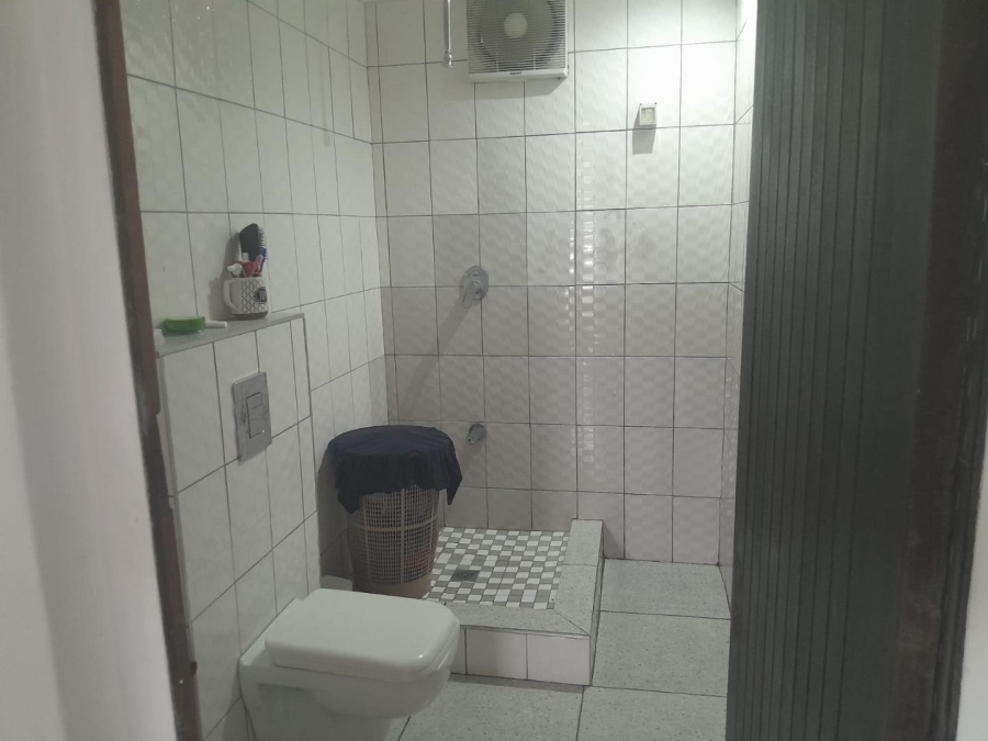 5 Bedroom Property for Sale in Bayview KwaZulu-Natal