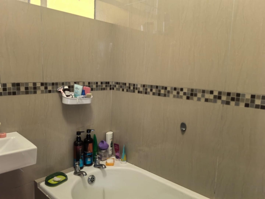 2 Bedroom Property for Sale in Malvern KwaZulu-Natal