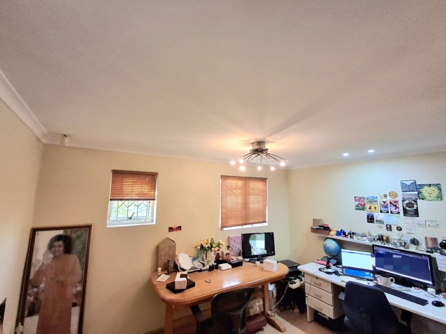 3 Bedroom Property for Sale in Silverglen KwaZulu-Natal