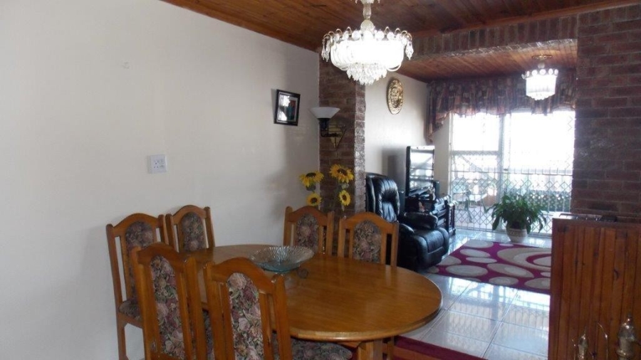 4 Bedroom Property for Sale in Westcliff KwaZulu-Natal